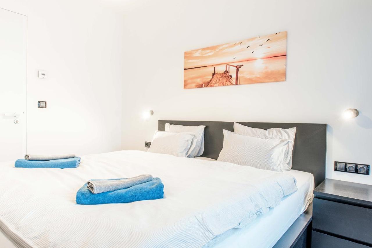 Quiet & New Apartment Near City Center With Garage Prag Dış mekan fotoğraf